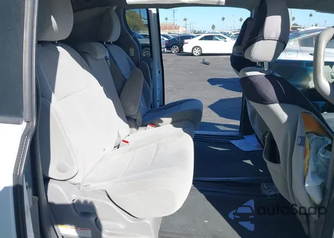 2015 Toyota Sienna Le 8 Passenger from USA, damaged, VIN 5TDKK3DC2FS612330